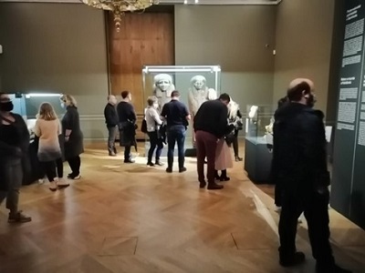 ٢٠ الف زائر يشاهدون معرض "ملوك الشمس" بالعاصمة التشيكية براج