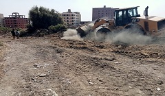 حملات لرفع التراكمات ومخلفات البناء والهدم والرتش بحي المقطم