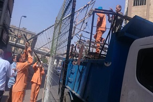 حملة مكبرة لرفع الإشغالات بشوارع الحي