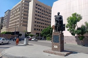 أعمال نظافة بشارع سيمون بوليفار