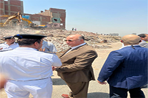 محافظ القاهرة يتفقد أعمال الإزالة الجارية بمنطقة الجبخانة