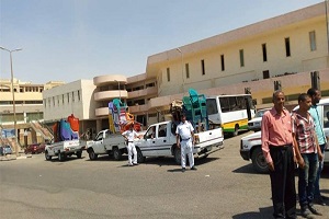  حملة لرفع الاشغالات داخل نطاق الحي