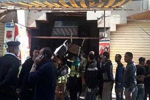 حي حلوان يواجه الباعة الجائلين بحملة مكبرة