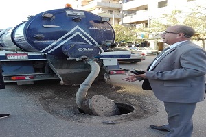 متابعة الأعمال اليومية بالحي 