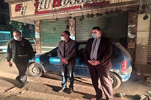 حي الساحل يقوم بحملة للنظافة أثناء ساعات الحظر