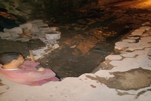 اصلاح  كسر مواسير مياه بحي الخليفة