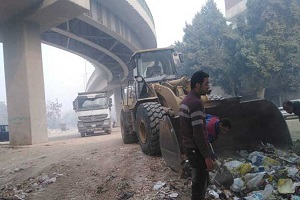 حي المعادي يشن حملة نظافة لرفع المخلفات