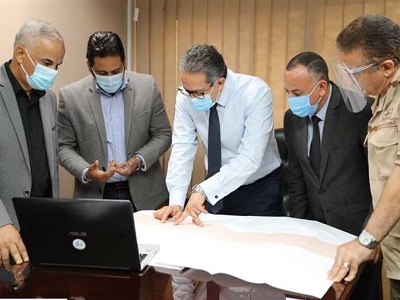 وزير السياحة يتابع مستجدات الأعمال بالمتحف المصري الكبير