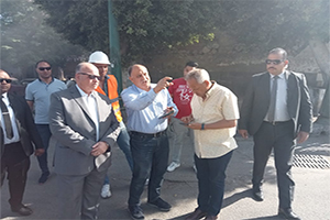 محافظ القاهرة يتفقد إزالات منطقة عرب اليسار بميدان السيدة عائشة 