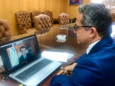 «العناني» يجتمع بمدير «إيسيسكو» لبحث التعاون بين مصر والمنظمة في العمل الآثري