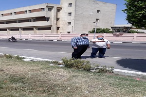 متابعة سير العمل وحالة النظافة بشوارع الحي