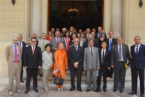 محافظ القاهرة يصطحب سفراء الدول في زيارة لقصر عابدين