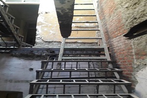 استمرار رفع المخالفات بالحي