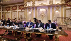 محافظ القاهرة يشارك 5 آلاف عامل نظافة فى إفطار جماعى