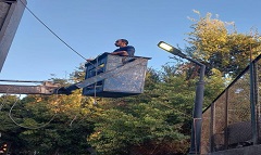 رفع كفاءة منظومة الإنارة بنطاق الحي 