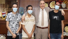 مدير تعليم القاهرة يستقبل ابنائه أعضاء فرقة عمليات الثانوية العامة