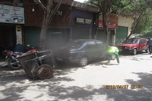 متابعة أعمال النظافة اليومية بالحى