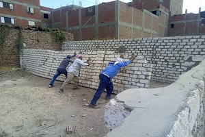 حملات لإزالة الإشغالات والتعديات على أملاك الدولة بحي التبين