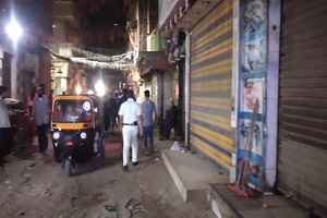 متابعة غلق المحلات التجارية والمقاهي فى المواعيد المحددة