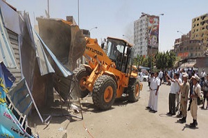 "دار السلام" يشن حملة لإزالة الإشغالات بشارع أحمد زكي والفيومي