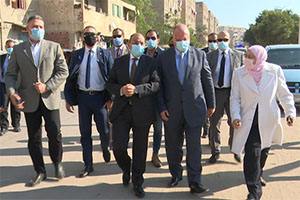 جولة مفاجئة وغير مخططة لوزير التنمية المحلية ومحافظ القاهرة لحي حلوان بالقاهرة