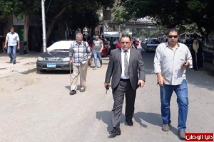 رئيس حي المعادي يشن حملة لإيقاف الأعمال المخالفة