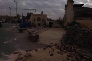 تركيب بلادورات وبلاط لبعض مفارق الأحواش