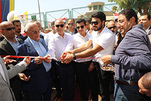وزير الرياضة ومحافظ القاهرة يفتتحان منشآت رياضية جديدة 