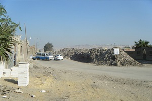 حملات لرفع السيارات المتهالكة وإزالة مخالفات البناء فى البساتين