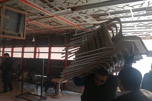 متابعة الالتزام بمواعيد الغلق بالمقاهي 