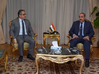 اجتماع تنسيقي بين وزيري السياحة والآثار والطيران المدني