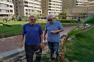 رئيس حي البساتين يفتتح حديقة أقامها الأهالي بالجهود الذاتية بالمعراج