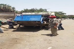 متابعة اعمال النظافة بالحي 