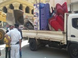 حملة لرفع الإشغالات والمخالفات في عدة مناطق مختلفة بنطاق الحي