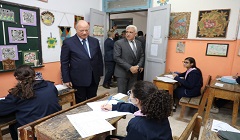 محافظ القاهرة يتفقد امتحانات الشهادة الإعدادية 