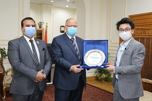 محافظ القاهرة يلتقي برئيس الإتحاد التجاري الدولي الصيني