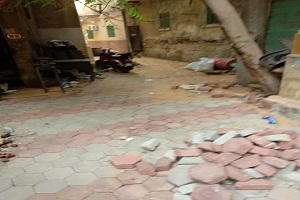 تبليط "حارة حلوات "ومتفرعاتها بحي الخليفه