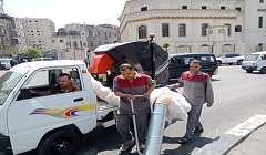 حملة لتجريد الأتربة وغسيل وتطهير البلدورات والأرصفة بالمنطقة الغربية 