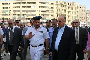 جولة ميدانية لمحافظ القاهرة بميداني السيدة زينب والسيدة عائشة