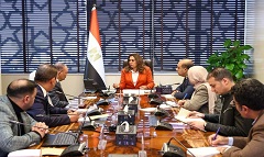 وزير الصناعة ومحافظ القاهرة يعقدان حواراً مع مستثمري منطقة شق الثعبان