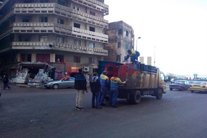 حملة مكبرة لرفع الإشغالات ببعض شوارع الحي  