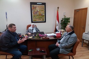 جولة تفقدية بمكتبة مصر العامة بحي الزواية الحمراء   