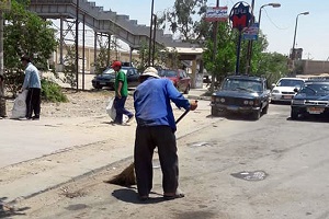 حملات نظافة ببعض شوارع حي حلوان