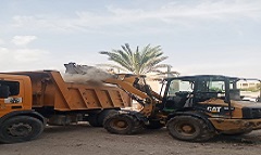 رئيس الحي يتابع حملات النظافة اليوميه