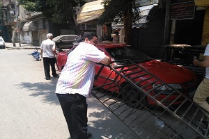   قامت إدارة الاشغالات بعمل حملة بحي روض الفرج 