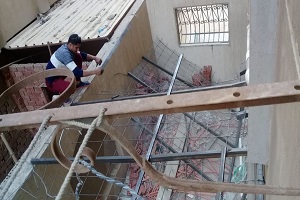 وقف أعمال بناء مخالف بحي المقطم