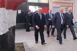محافظ القاهرة يتفقد بدء امتحانات الفصل الدراسى الاول للشهادة الإعدادية للعام الدراسى٢٠٢٣ - ٢٠٢٤