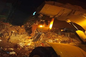 إزالة عقار يمثل خطورة على حياة المواطنين