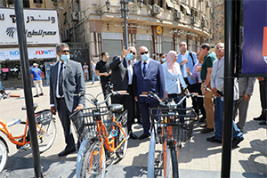 محافظ القاهرة يتفقد محطات مشروع كايرو بايك بوسط المدينة