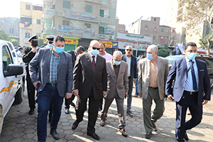 محافظ القاهرة يتفقد العقار المنهار بروض الفرج